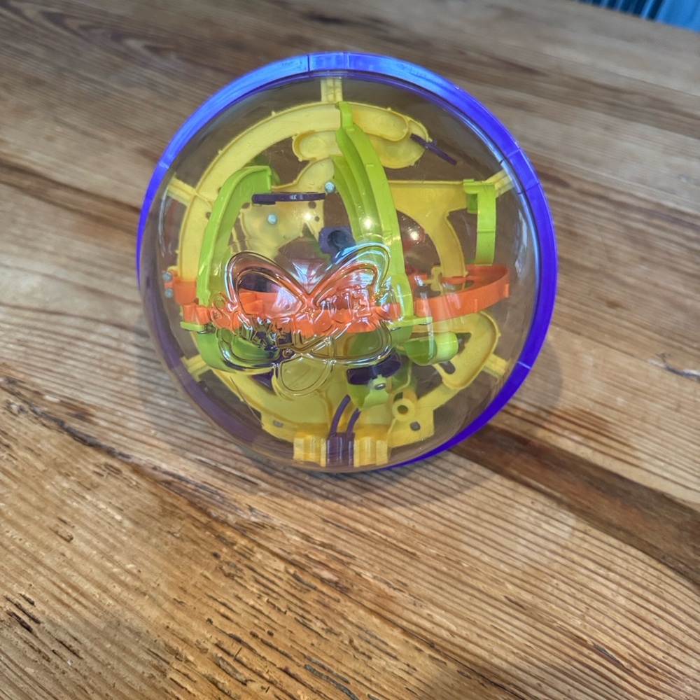 PERPLEXUS The Original 3D Puzzle Maze Ball Game Brain Teaser           (G).